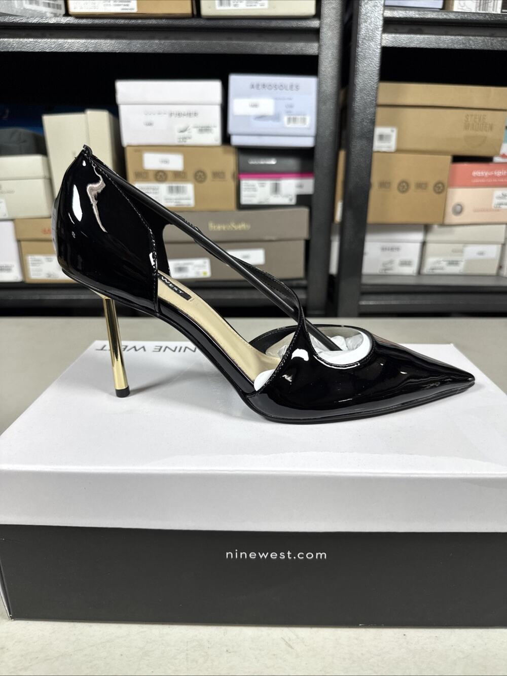 Womens 9.5 Nine West Dolen Pump, Black Patent 001